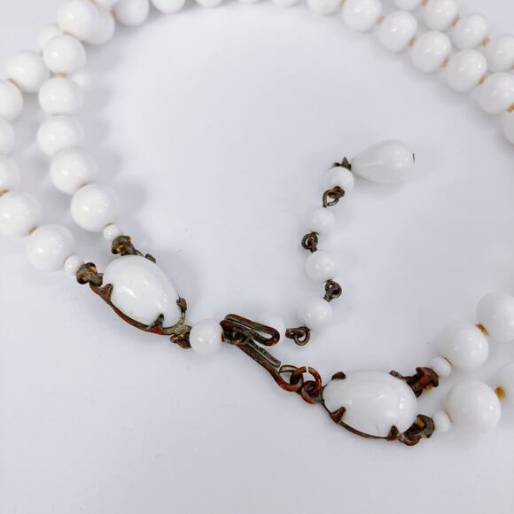 VTG 1950s Milk Glass Double Strand Choker Necklace Japan MCM Jewelry READ - Picture 13 of 16
